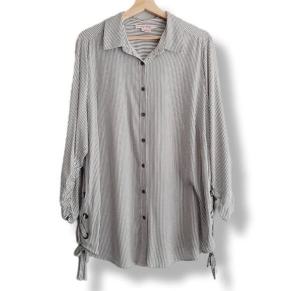IN EVERY STORY / Penningtons Button Down Striped Shirt Lace-Up Sides Sz X